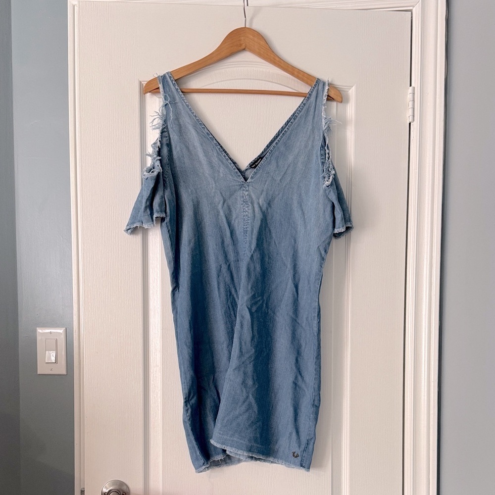 True Religion Light Blue Denim V-Neck Cold Shoulder Tunic Dress Size Medium